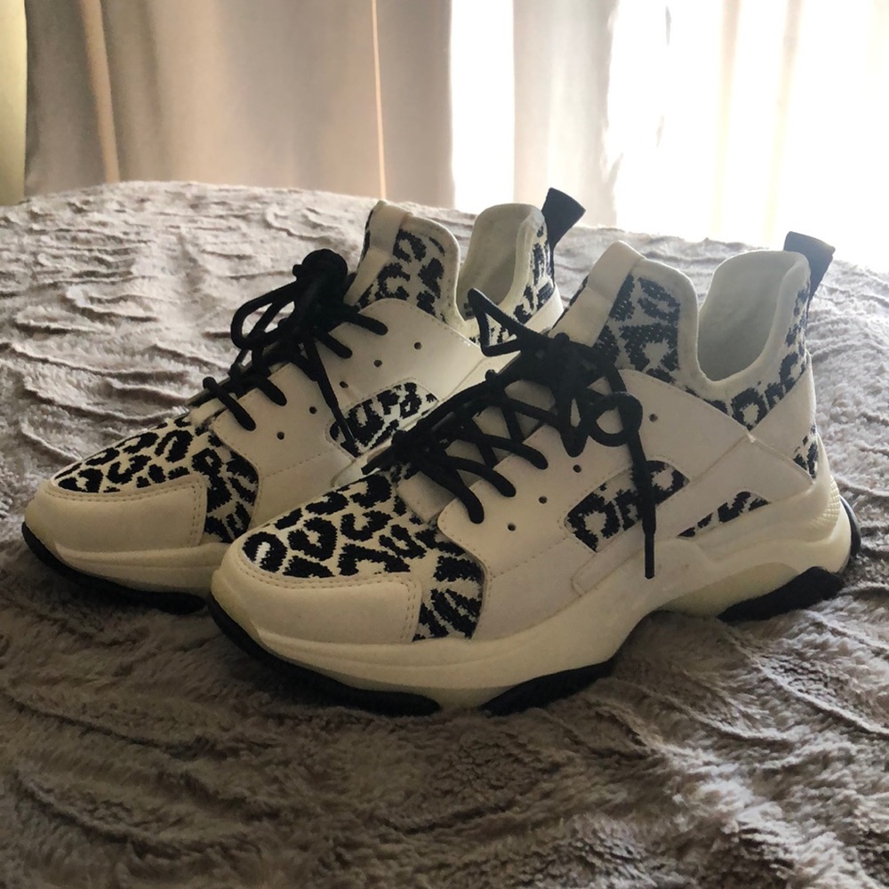 Steve Madden leopard white sneakers 8